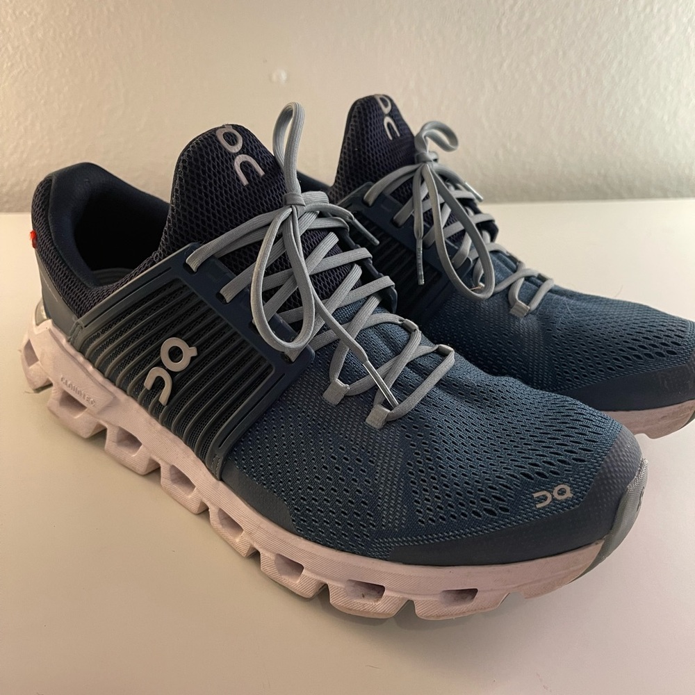 On Cloudswift Running Shoes Size 10 Blue